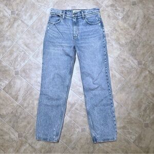 USED Abercrombie A&F The 90’s Straight Ultra High Rise Short Jeans in Light Wash